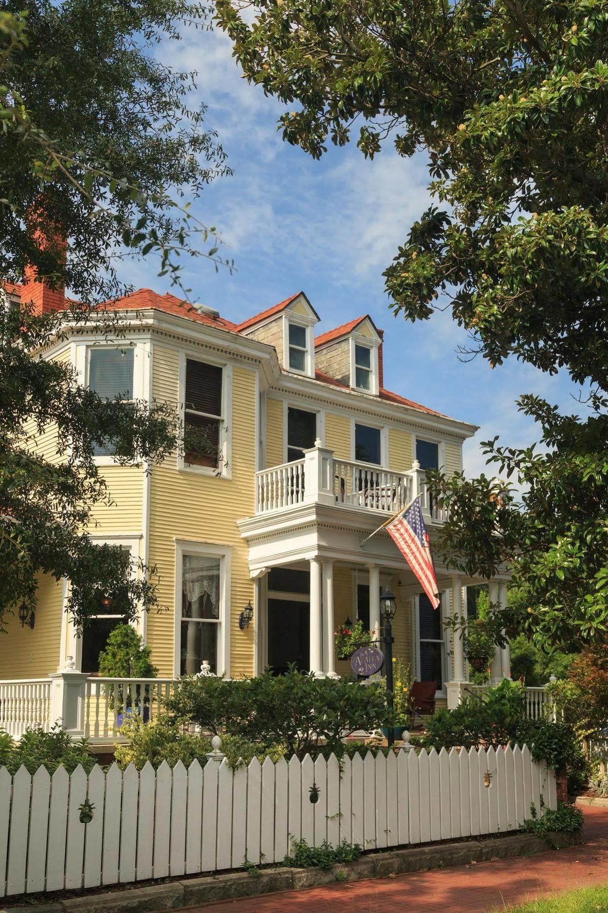 Azalea Inn And Villas Savannah Dış mekan fotoğraf