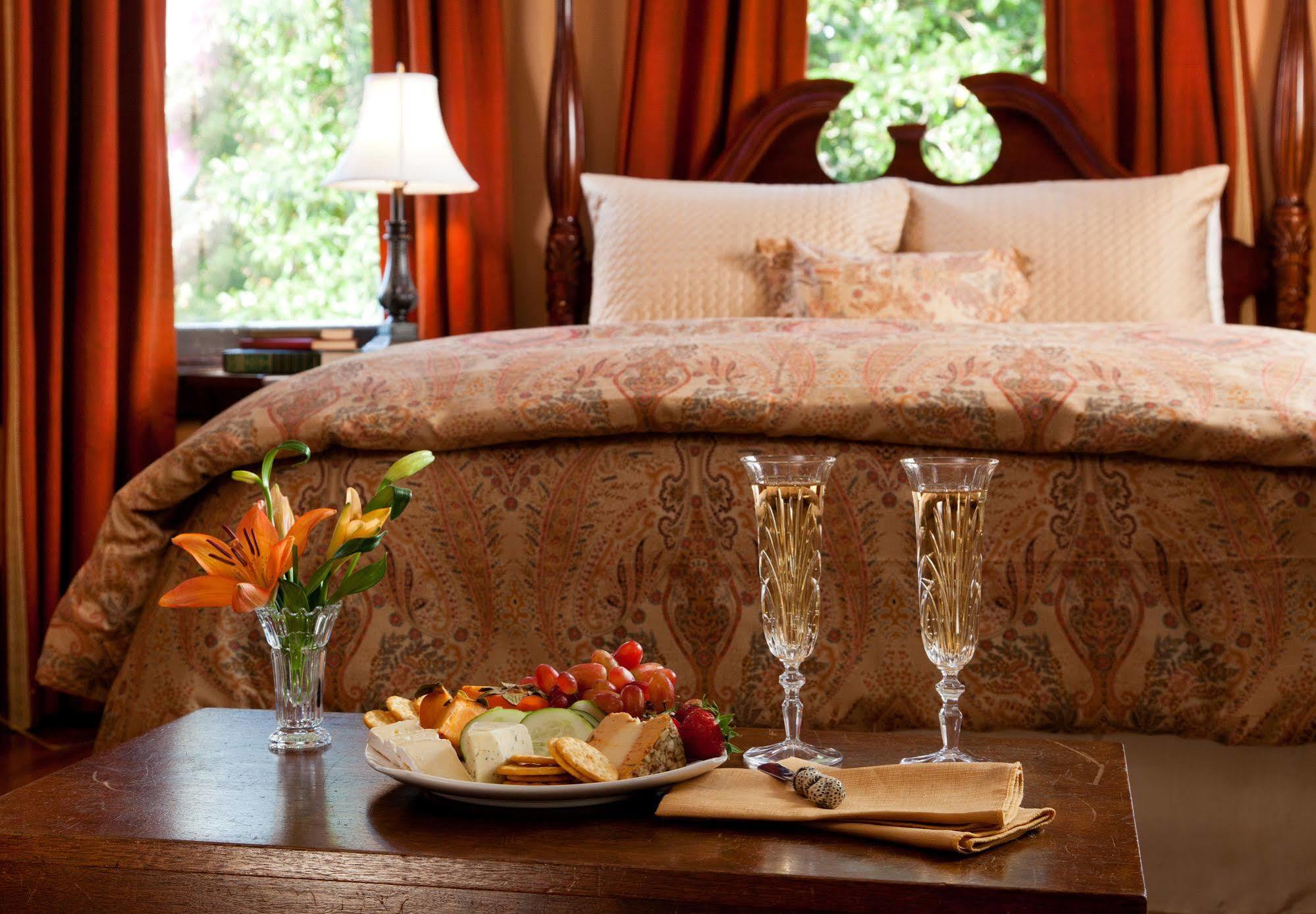 Azalea Inn And Villas Savannah Dış mekan fotoğraf